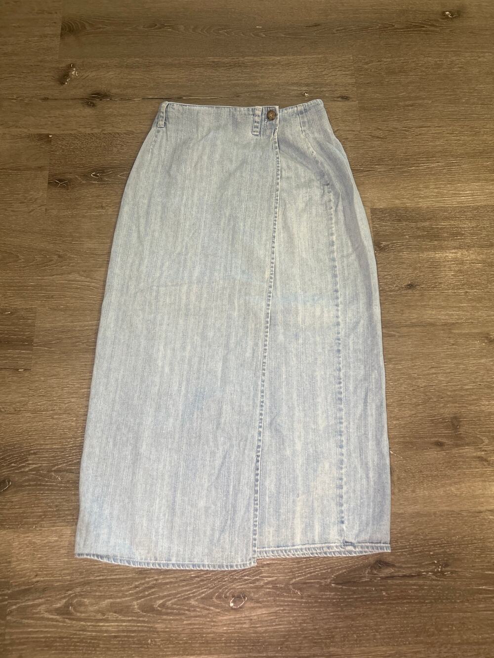 Vintage SW8th Light Wash Denim Wrap Midi Skirt Womens Medium 100% Cotton 90s